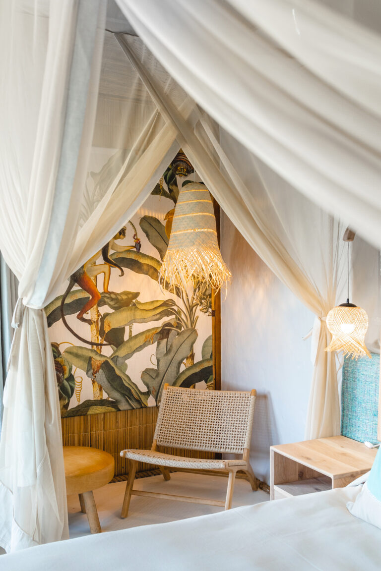 ThongaBedroom (1)